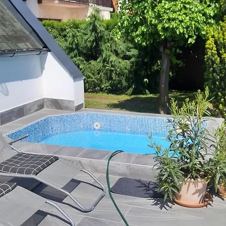 Bajcsyház * Keszthely
